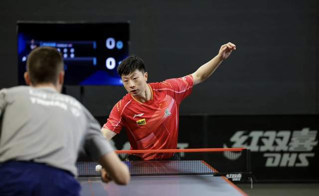 估阿尔巴尼 估阿尔巴尼