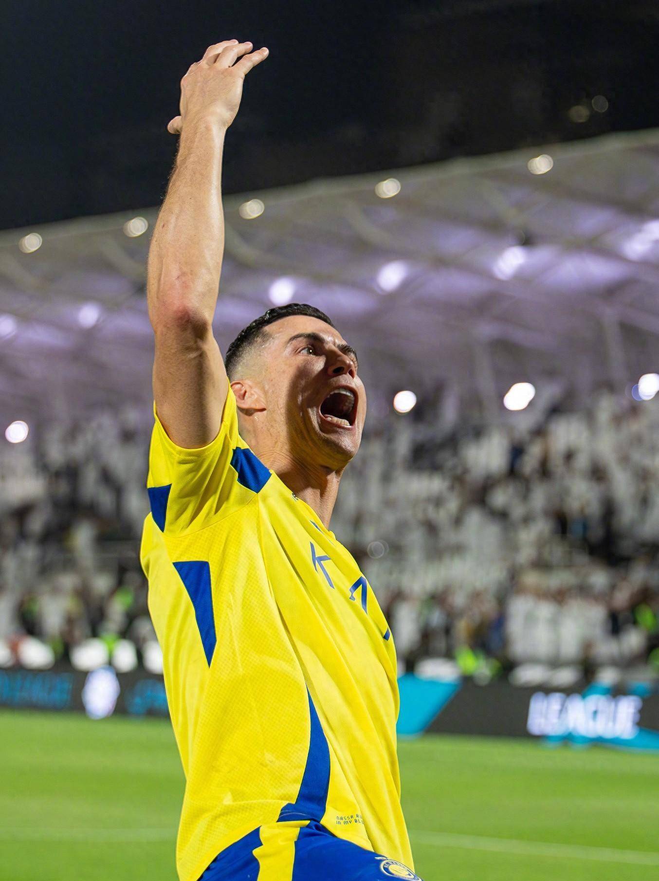 场上无论是 场上无论是