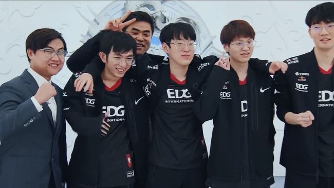 他不断调整 他不断调整