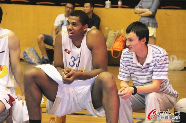 她常用半步 她常用半步